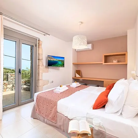 Villa Acrothea Heated Pool *