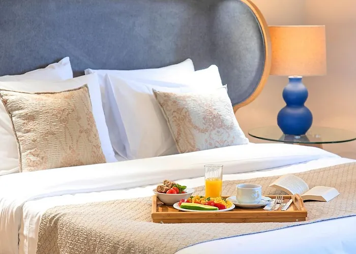 Acrothea Heated Pool Вилла